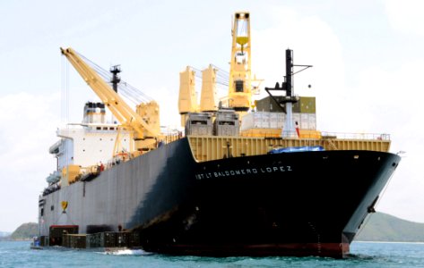 USNS 1st Lt. Baldomero Lopez (080505-N-1424C-713)