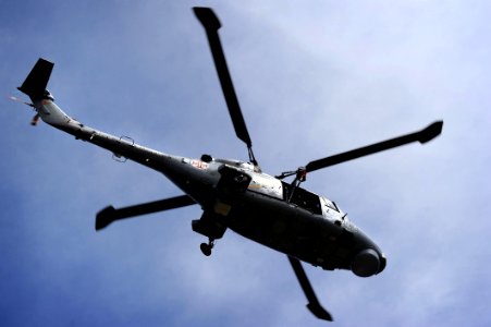 US Navy 100527-N-3136P-173 A Portuguese Navy MK-95 Lynx helicopter provides security while its visit, board, search and seizure team