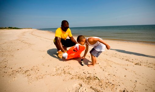 US Navy 100605-N-7874H-045 Sailors participate in
