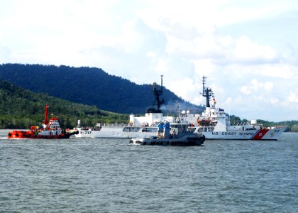 US Navy 100606-N-0995C-102 The U.S. Coast Guard cutter Mellon (WHEC 717) pulls into Lumut Naval Base, Malaysia, before participating in Cooperation Afloat Readiness and Training (CARAT) Malaysia 2010