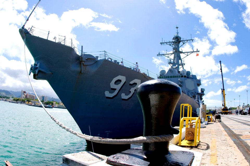 US Navy 100601-N-6674H-003 Sailors prepare USS Chung-Hoon (DDG 93) to get underway before departing on a western Pacific deployment