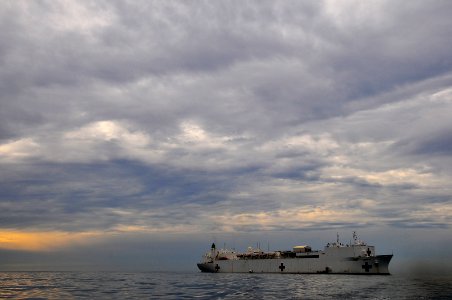 US Navy 100607-N-6597H-005 The Military Sealift Command hospital ship USNS Mercy (T-AH 19) at anchor outside of Quy Nhon photo