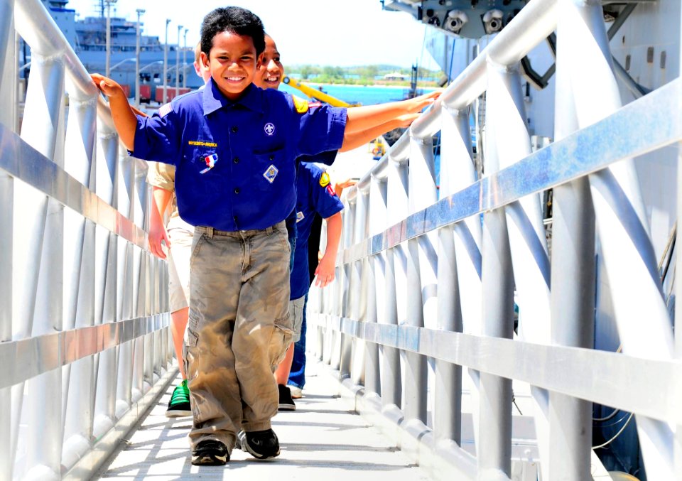 US Navy 100608-N-4378P-018 Boy Scouts cross the brow to board the amphibious assault ship USS Peleliu (LHA 5)