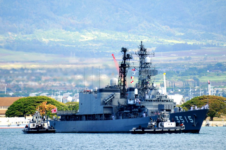 US Navy 100608-N-7498L-185 JS Yamagiri (TV 3515) arrives at Joint Base Pearl Harbor-Hickam (JBPHH)