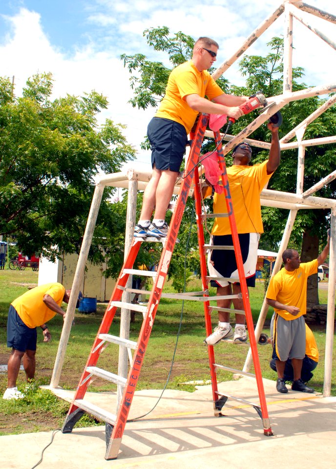 US Navy 100610-N-4971L-050 Sailors help refurbish a basketball goal during a community service project in Corinto, Nicaragua