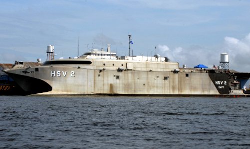 US Navy 100615-N-4971L-104 High Speed Vessel Swift (HSV 2) is moored in Corinto, Nicaragua photo