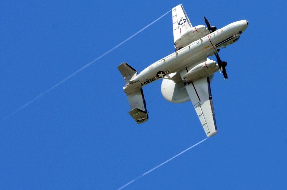 US Navy 100624-N-9712C-002 Cmdr. David Fritz makes his final flight in an E-2C Hawkeye as the commanding officer of Airborne Early Warning Squadron (VAW) 77