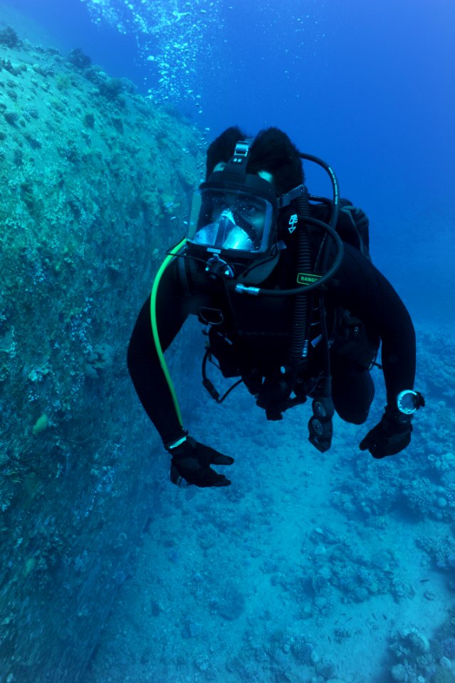US Navy 100707-N-4776G-209 Explosive Ordnance Disposal Technician 1st Class Ethan Stanley conducts dive equipment familiarization and training in the Red Sea