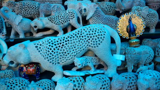 Stone art peacock lion