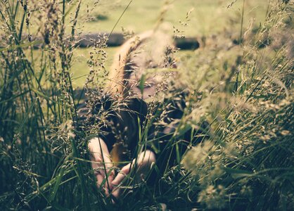 Girl play grass