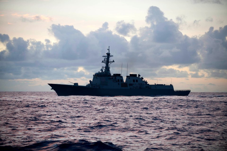 US Navy 100709-N-0260R-029 ROKS Sejong the Great (DDG 991) cruises off the coast of Hawaii during Rim of the Pacific (RIMPAC) 2010 exercises