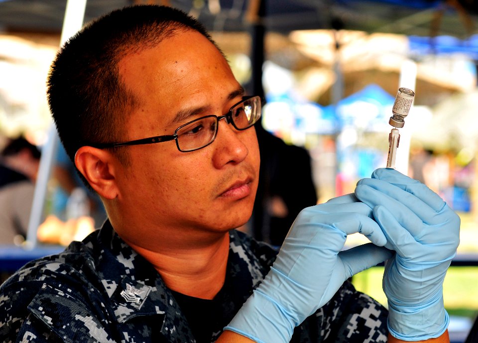 US Navy 100716-N-7981E-464 Hospital Corpsman 1st Class Thomas Cabuco, assigned to Naval Medical Center San Diego