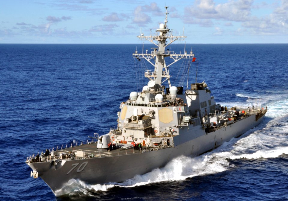 US Navy 100713-N-7042V-027 USS Hopper (DDG 70) sails port side along USS Ronald Reagan (CVN 76)