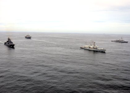 US Navy 100719-N-5483N-571 The British Royal Navy frigate HMS Kent (F78) leads the diamond formation as the Russian navy destroyer RFS Severomorsk (DDG 619), left, the amphibious command ship USS Mount Whitney (LCC-JCC 20)