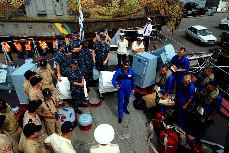 US Navy 100715-N-7638K-134 Sailors assigned to the Oliver Hazard Perry class frigate USS Taylor (FFG 50) participate in damage control training hosted by the Ukrainian ship UPN Pridneprovia