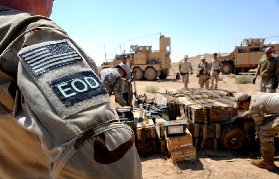 US Navy 100716-N-0879R-967 Sailors, along with members from the Iraqi National Police, prepare approximately 4,500 pounds of munitions for detonation