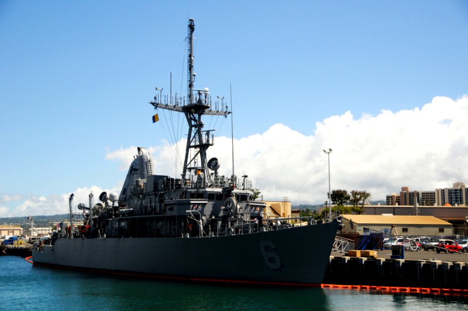 US Navy 100720-N-7498L-094 USS Devastator (MCM 6) is moored at Joint Base Pearl Harbor-Hickam, Hawaii as part of the Rim of the Pacific (RIMPAC) 2010 exercise