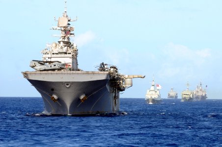 US Navy 100724-N-1004S-011 USS Bonhomme Richard (LHD 6) and other ships assigned to the Rim of the Pacific (RIMPAC) 2010 combined task force transit the Pacific Ocean in a 32-vessel formation
