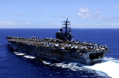 US Navy 100724-N-5684M-997 The aircraft carrier USS Ronald Reagan (CVN 76) transits the Pacific Ocean during Rim of the Pacific (RIMPAC) 2010