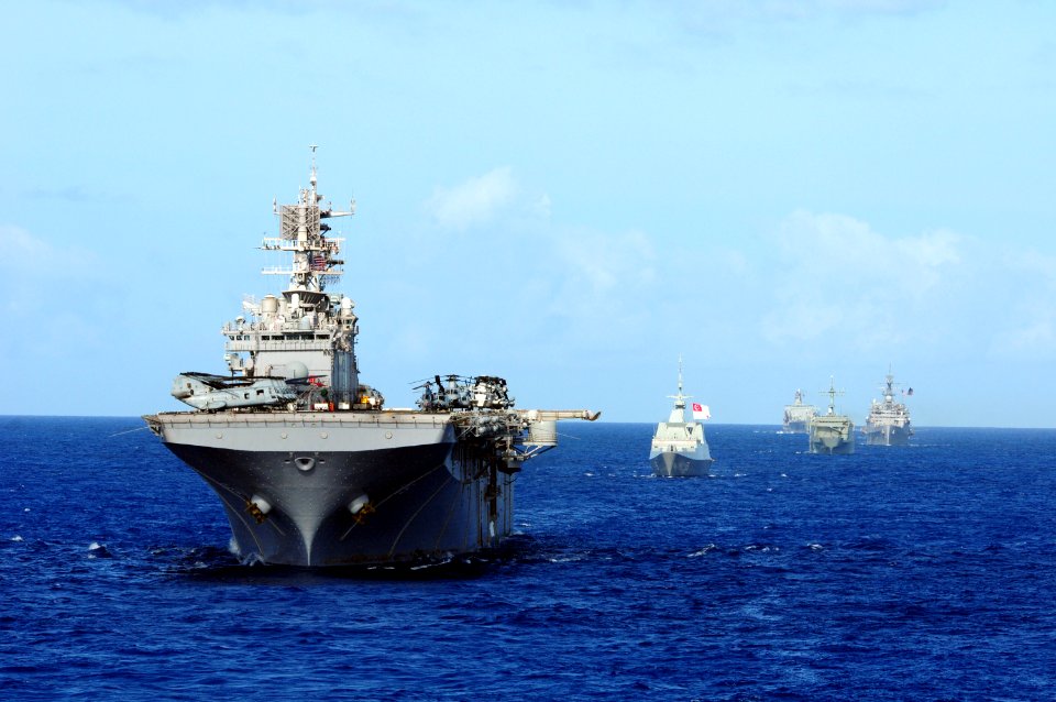 US Navy 100724-N-3659B-050 The Wasp-class amphibious assault ship USS Bonhomme Richard (LHD 6) and other ships assigned to the Rim of the Pacific (RIMPAC) 2010