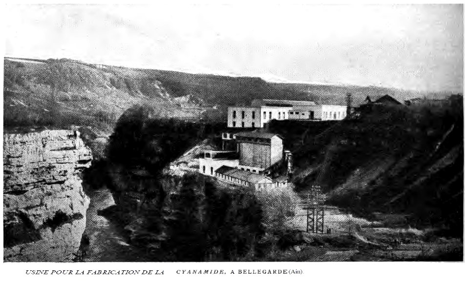Usine pour la fabrication de la cyanamide, a Beelagarde (Ain)