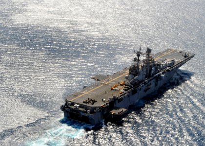 US Navy 100725-N-4153W-134 USS Iwo Jima (LHD 7) cruises off the coast of Haiti