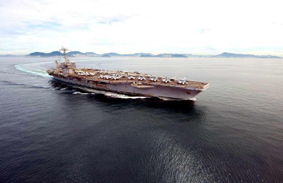 US Navy 100725-N-6720T-053 The aircraft carrier USS George Washington (CVN 73) departs Busan, Republic of Korea