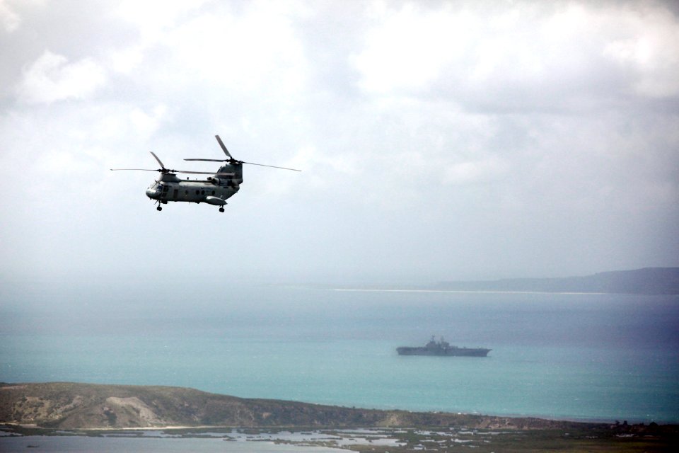 US Navy 100726-M-6740B-181 A CH-46E Sea Knight helicopter assigned to Marine Medium Helicopter Squadron (HMM) 774 transports U.S. military and civillian personnel working with Continuing Promise 2010
