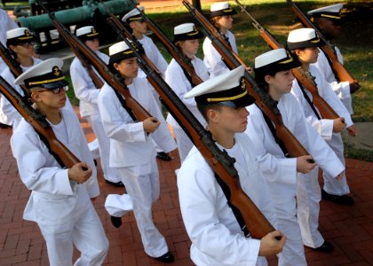 US Navy 100730-N-3857R-011 U.S. Naval Academy midshipmen participate in a formal parade on the school's campus