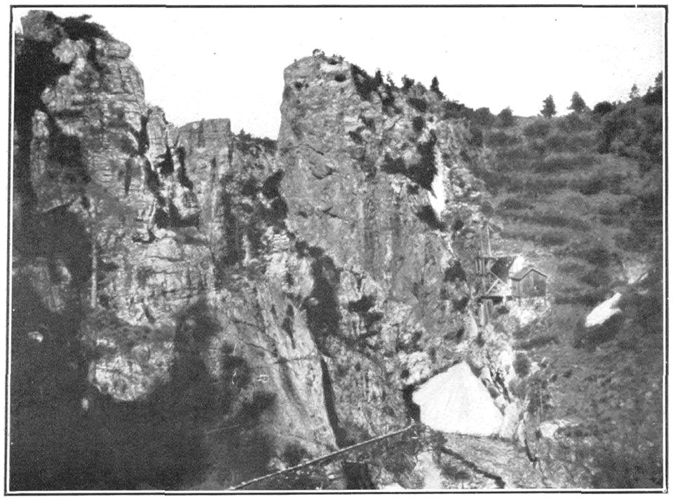 USGS Bulletin787 Plate16 FigureA Maud S. vein at old shaft of Maud S. Mine