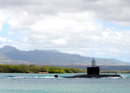 US Navy 100730-N-8539M-213 The Republic of Korea Navy Chang Bogo-class submarine ROKS Lee Eokgi (SS 071) returns to Joint Base Pearl Harbor-Hickam after participating in Rim of the Pacific (RIMPAC) 2010 exercises