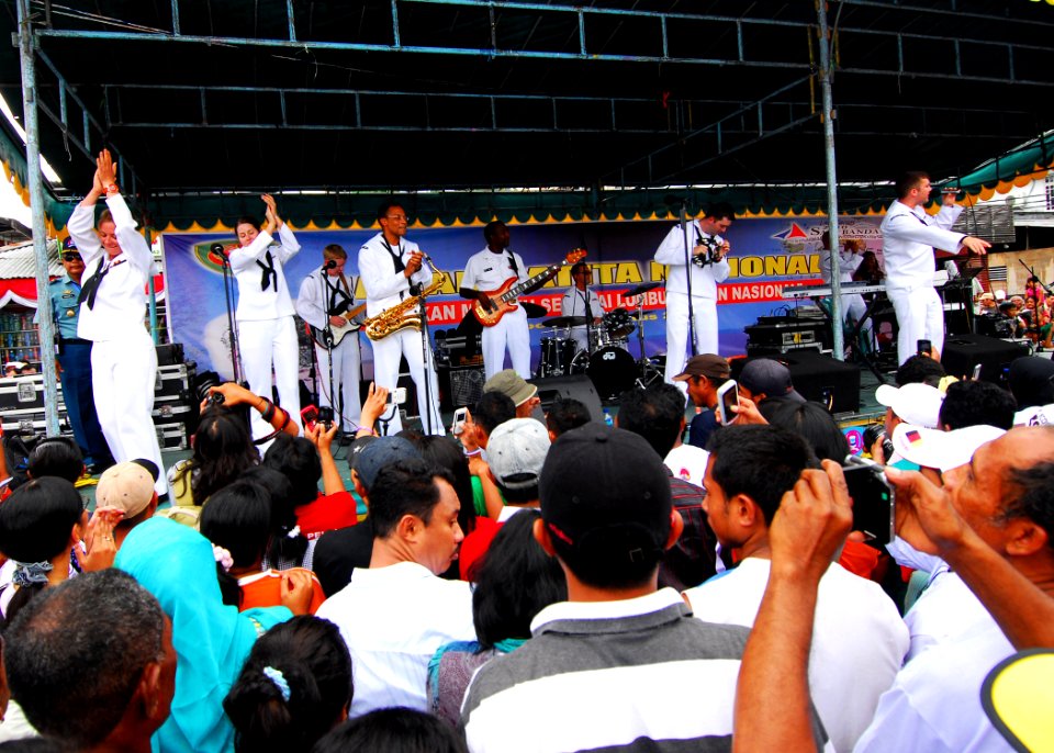 US Navy 100801-N-4044H-118 The U.S. Pacific Fleet Band, embarked aboard the Military Sealift Command hospital ship USNS Mercy (T-AH 19), performs in Ambon, Indonesia