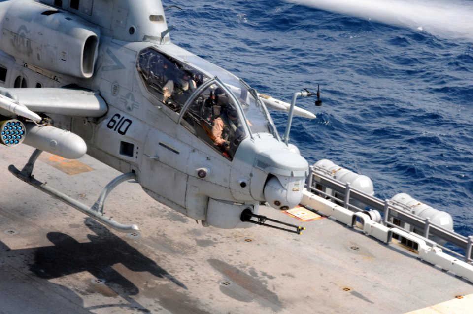 US Navy 100804-N-3852A-226 An AH-1Z Cobra helicopter approaches the flight deck of the amphibious assault ship USS Wasp (LHD 1)
