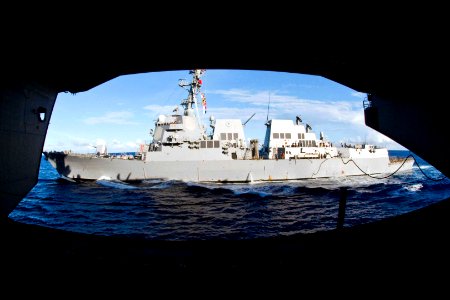 US Navy 100802-N-4830B-054 The aircraft carrier USS George Washington (CVN 73) conducts replenishment at sea with the Arleigh Burke-class guided-missile destroyer USS Chung-Hoon (DDG 93)