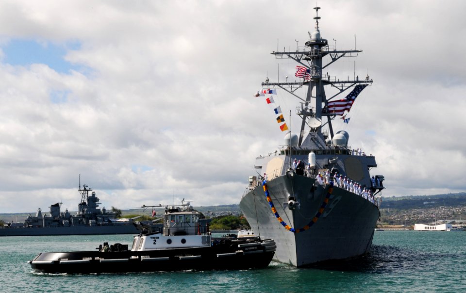 US Navy 100806-N-3666S-001 The guided-missile destroyer USS Russell (DDG 59) arrives in Joint Base Pearl Harbor-Hickam after a scheduled seven-month deployment in the U.S. 5th and 7th Fleet areas of responsibility
