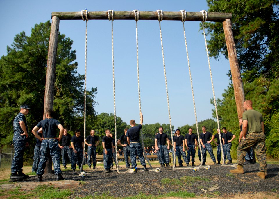 US Navy 100809-N-3857R-006 U.S. Naval Academy midshipmen navigate through the Naval Support Activity Annapolis obstacle course