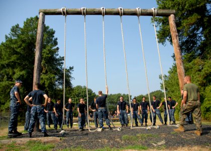 US Navy 100809-N-3857R-006 U.S. Naval Academy midshipmen navigate through the Naval Support Activity Annapolis obstacle course