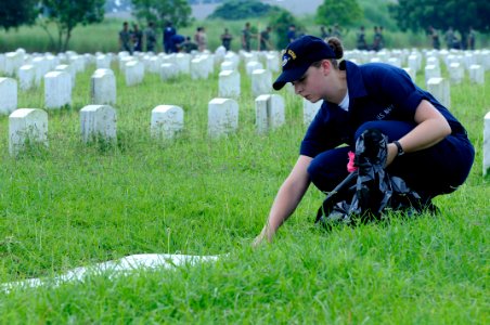 US Navy 100805-N-7478G-420 nformation Systems Technician Seaman Jenna Welsh, assigned to the U.S. 7th Fleet command ship USS Blue Ridge (LCC 19),