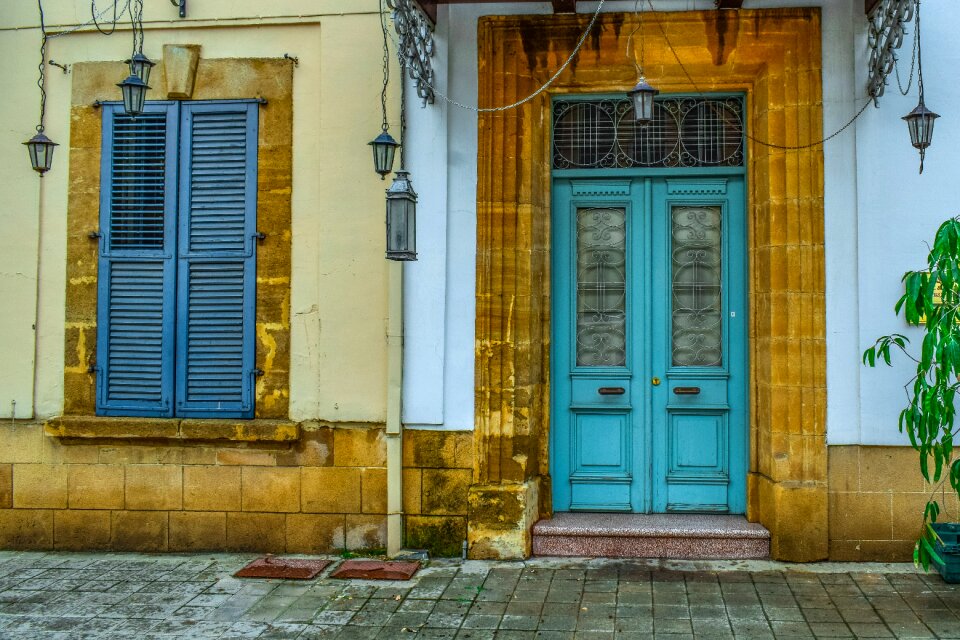 Window entrance facade