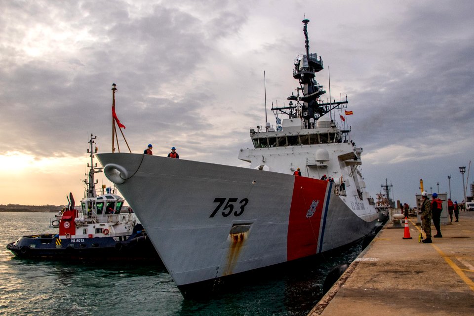 USCGC Hamilton (WMSL-753) (51114776302)
