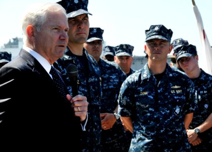 US Navy 100812-N-2259P-025 U.S. Secretary of Defense Robert M. Gates meets with crew members aboard the destroyer USS Higgins (DDG 76)