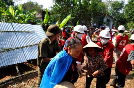 USAID, Red Cross Support Disaster Response Drill in Duy Hoa Commune, Quang Nam Province (8249554120)