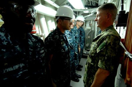 US Navy 100816-N-9818V-269 Master Chief Petty Officer of the Navy (MCPON) Rick West meets with chief petty officer selectees aboard USS Chafee (DDG 90)