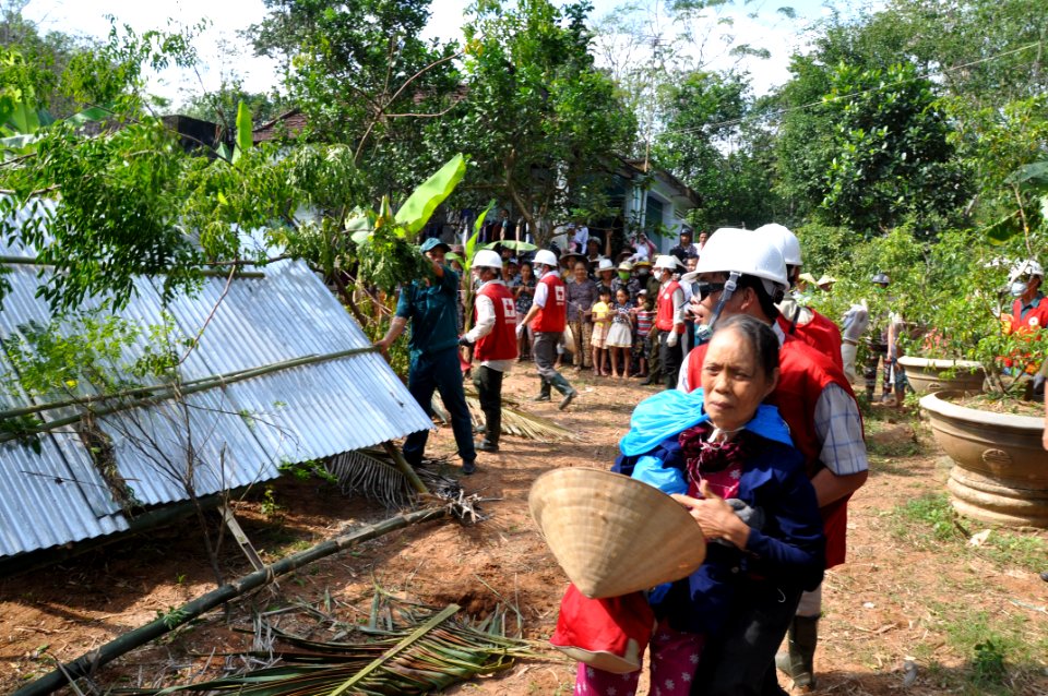 USAID, Red Cross Support Disaster Response Drill in Duy Hoa Commune, Quang Nam Province (8248494821)