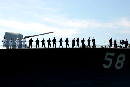 US Navy 100817-N-5292M-031 Sailors man the rails aboard the guided-missile destroyer USS Laboon (DDG 58) as the ship departs Naval Station Norfolk