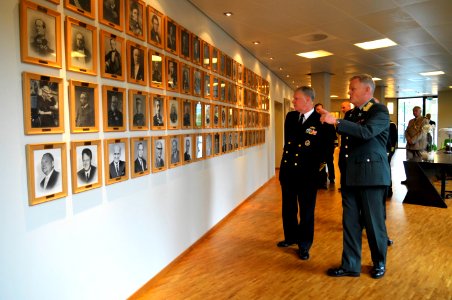 US Navy 100818-N-8273J-012 Chief of Naval Operations (CNO) Adm. Gary Roughead meets with Gen. Harald Sunde, Chief of Defense of Norway photo