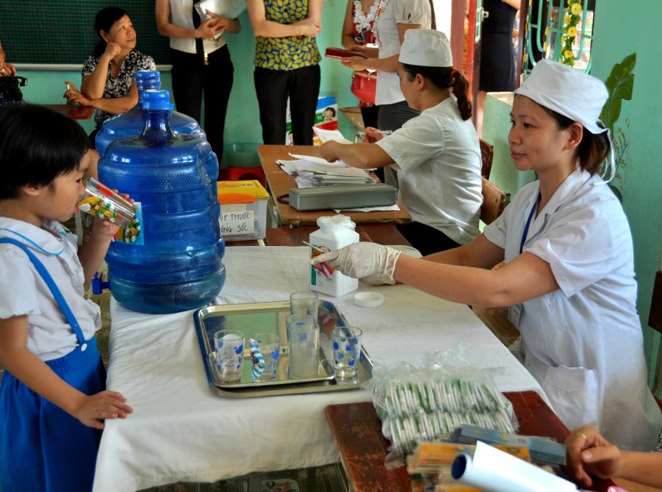 USAID supports deworming education and medication distribution in Bac Giang Province (8762365644)