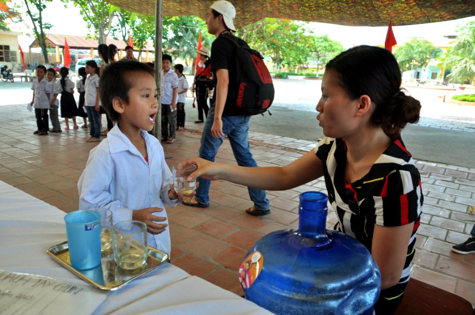 USAID supports deworming education and medication distribution in Bac Giang Province (8779120074)