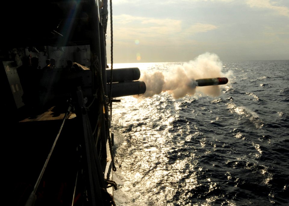 US Navy 100825-N-9301W-374 A MK-46 recoverable exercise torpedo is launched from the guided-missile frigate USS Klakring (FFG 42) during a weapons drill
