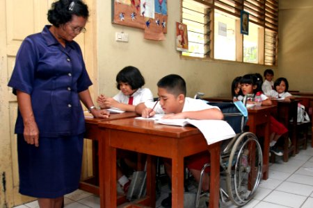 USAID supports better opportunities for children with disabilities (18950505793)